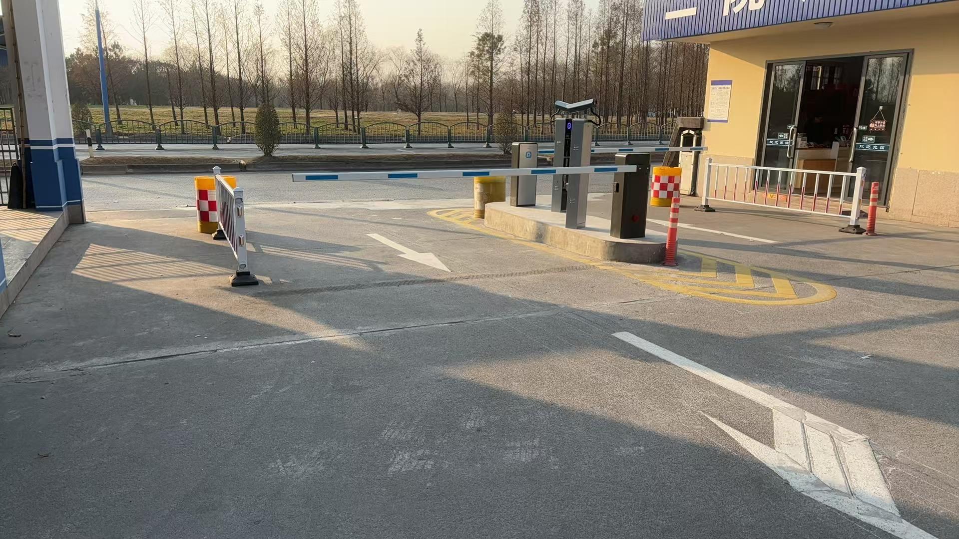 小区道闸选择